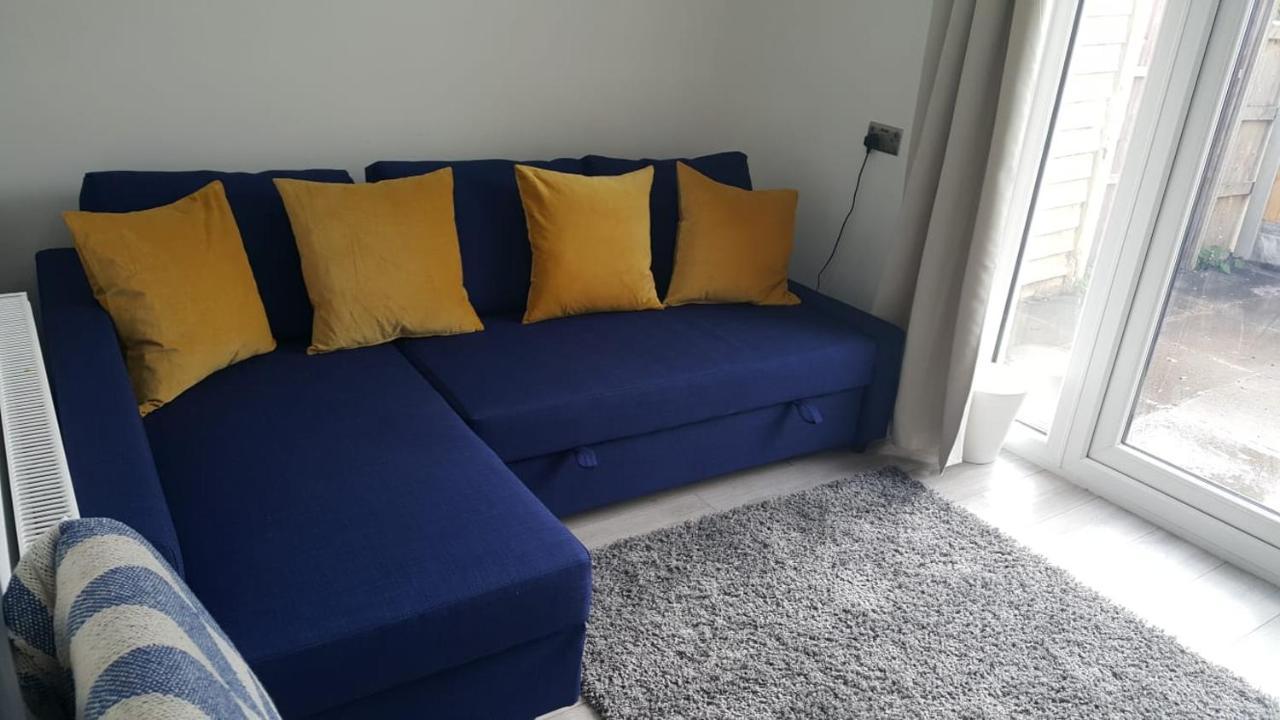 Homestay In Birmingham Sleeps 8 - Free Parking & Wifi Eksteriør billede
