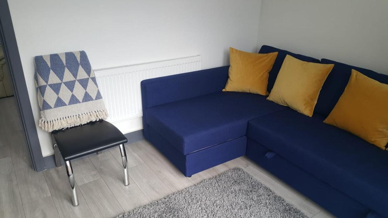 Homestay In Birmingham Sleeps 8 - Free Parking & Wifi Eksteriør billede
