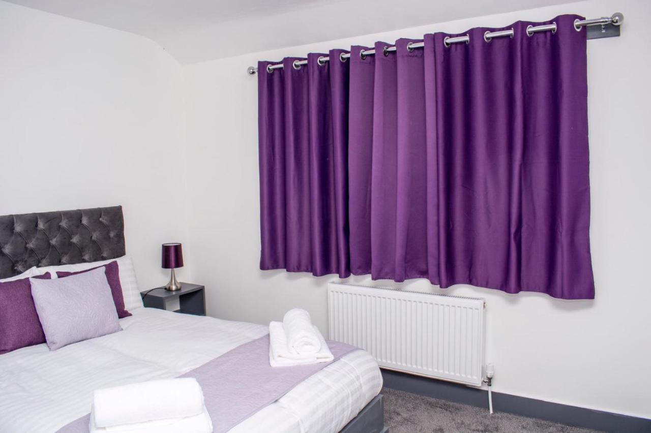 Homestay In Birmingham Sleeps 8 - Free Parking & Wifi Eksteriør billede