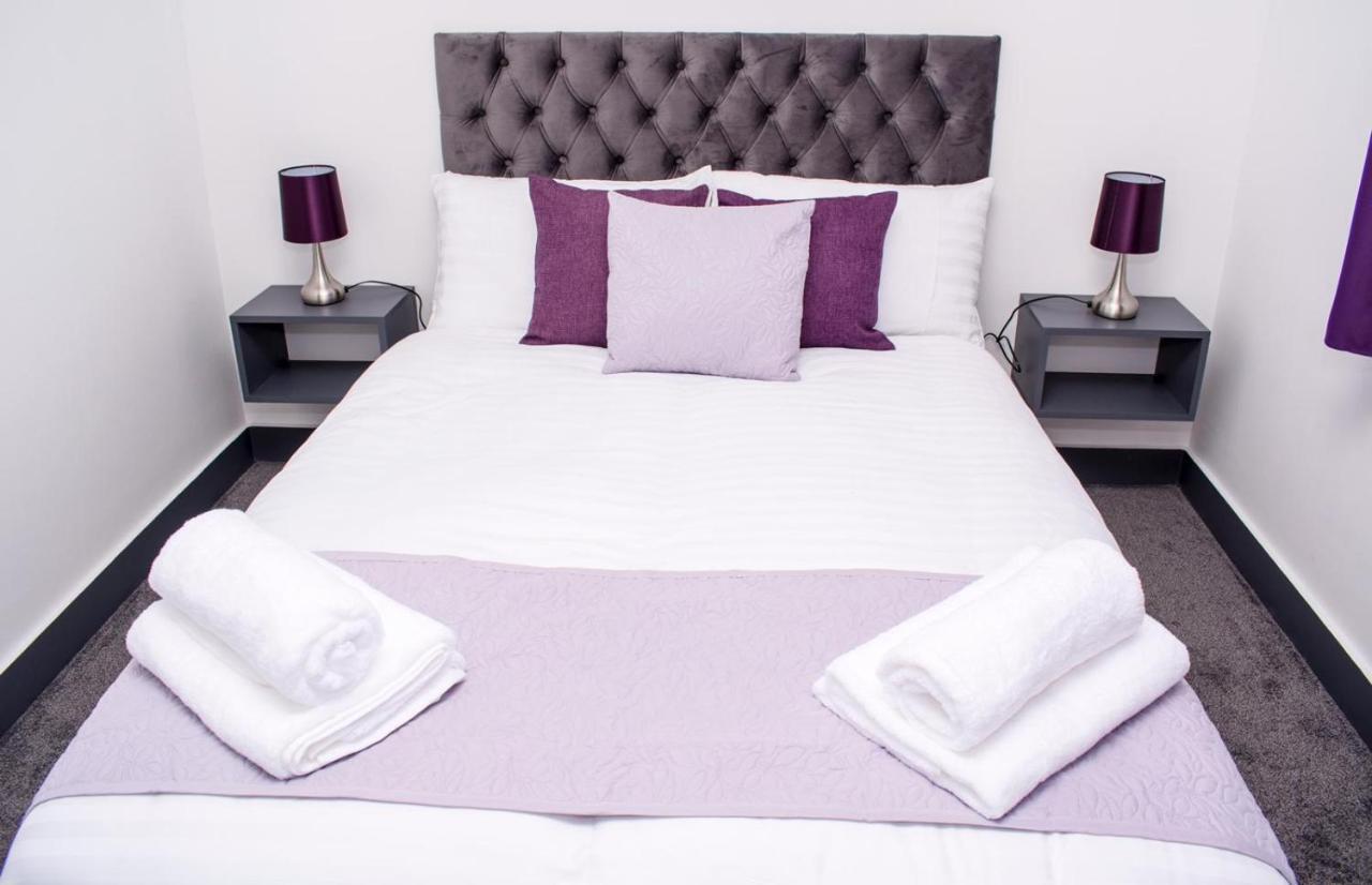 Homestay In Birmingham Sleeps 8 - Free Parking & Wifi Eksteriør billede