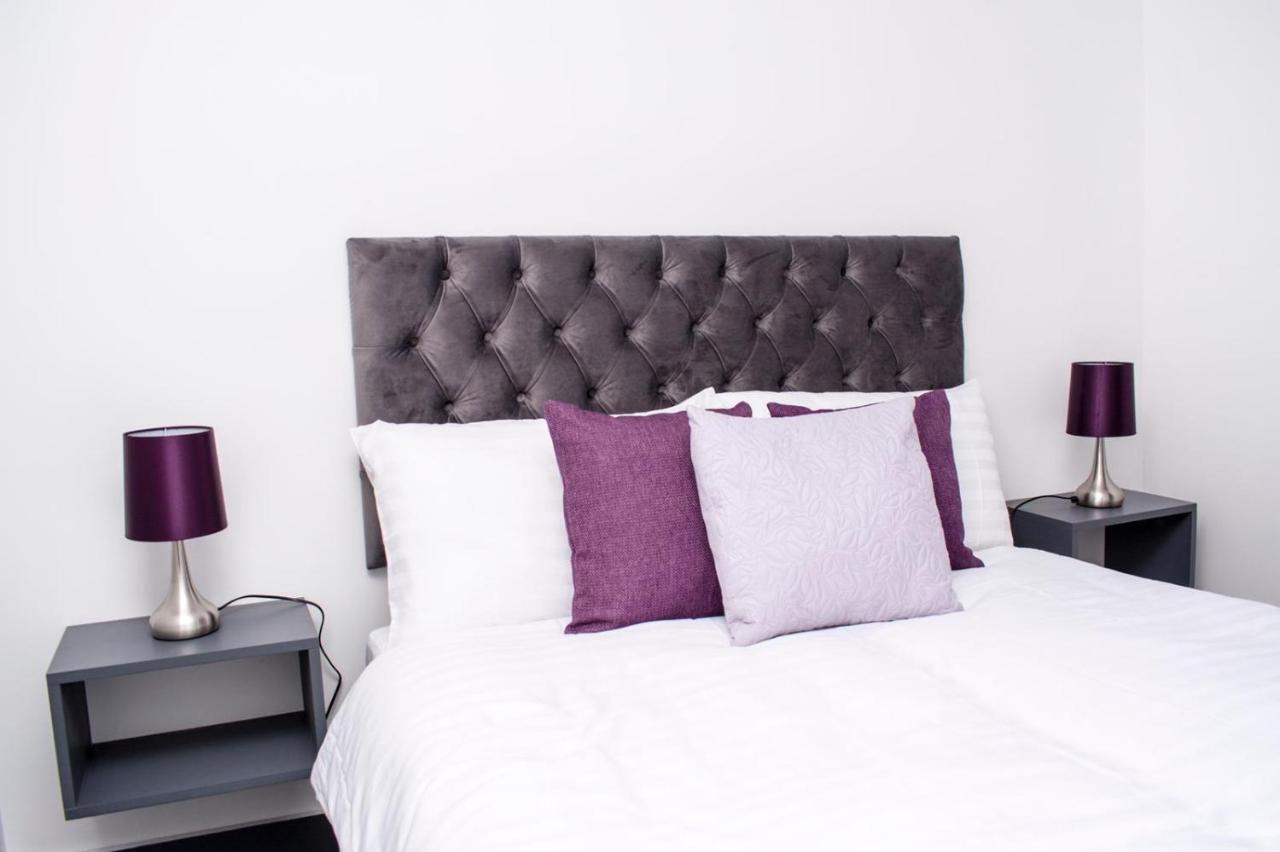 Homestay In Birmingham Sleeps 8 - Free Parking & Wifi Eksteriør billede