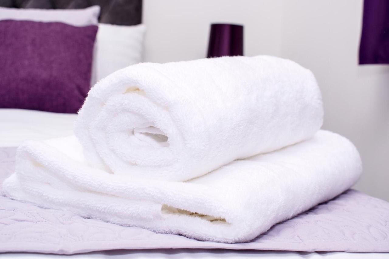 Homestay In Birmingham Sleeps 8 - Free Parking & Wifi Eksteriør billede