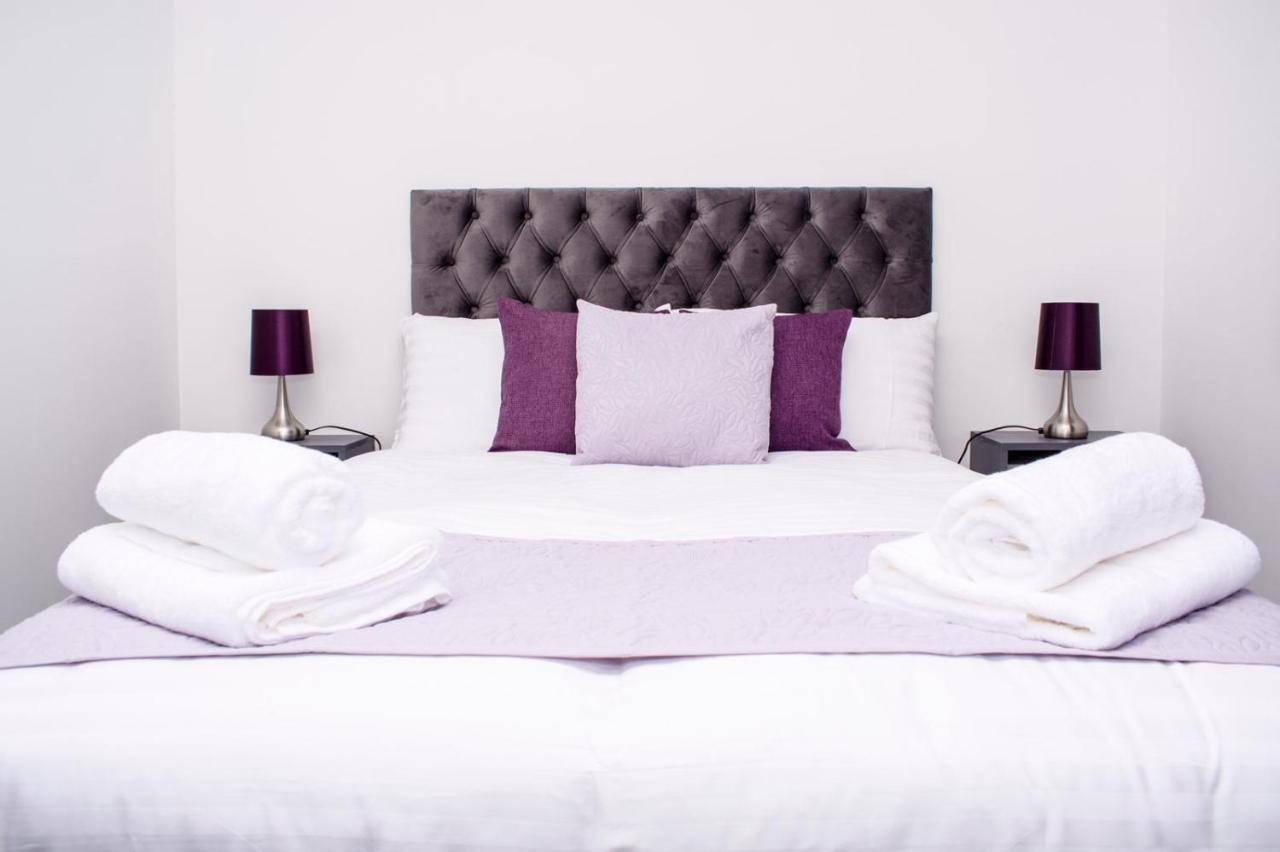 Homestay In Birmingham Sleeps 8 - Free Parking & Wifi Eksteriør billede