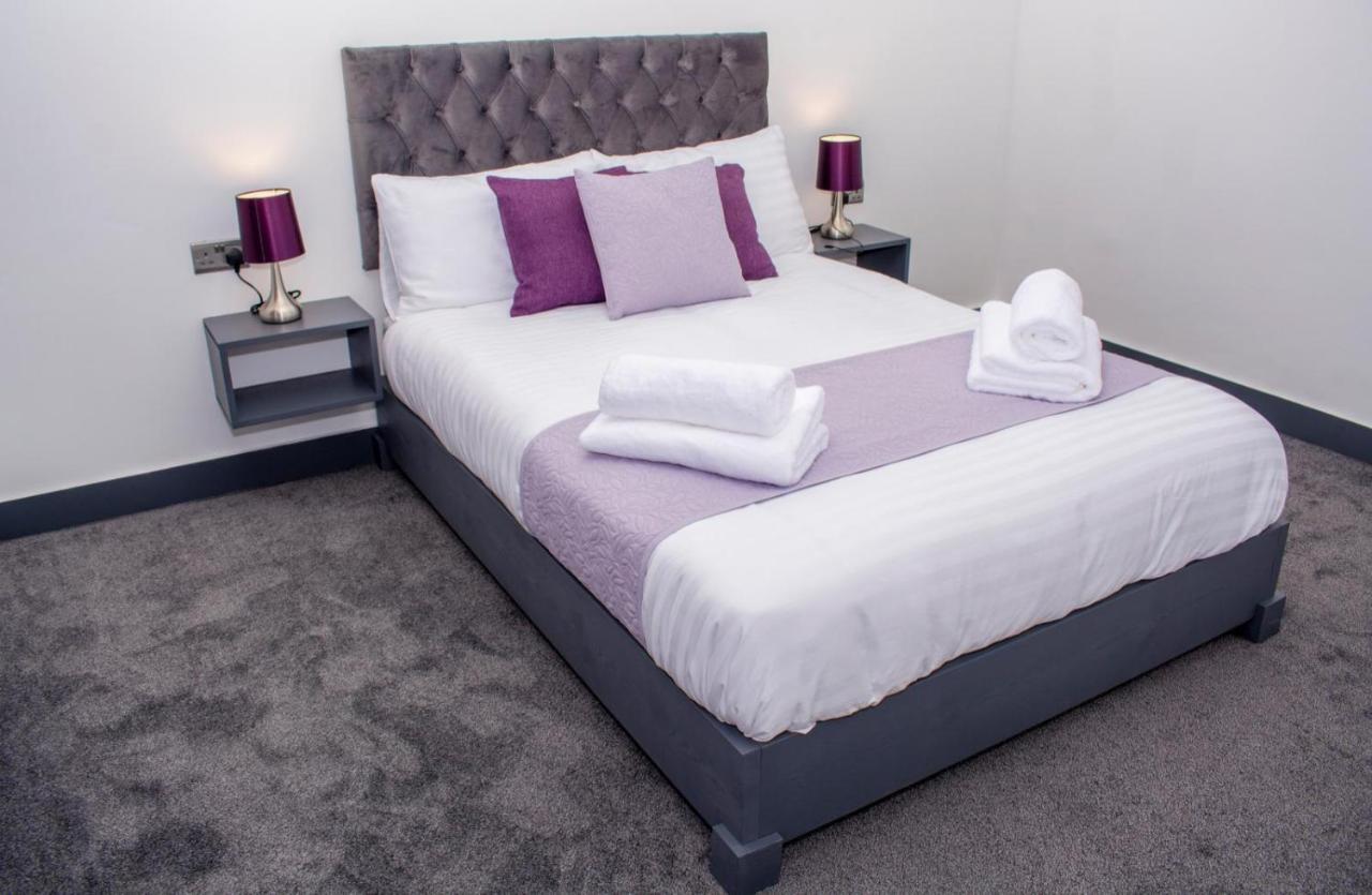 Homestay In Birmingham Sleeps 8 - Free Parking & Wifi Eksteriør billede