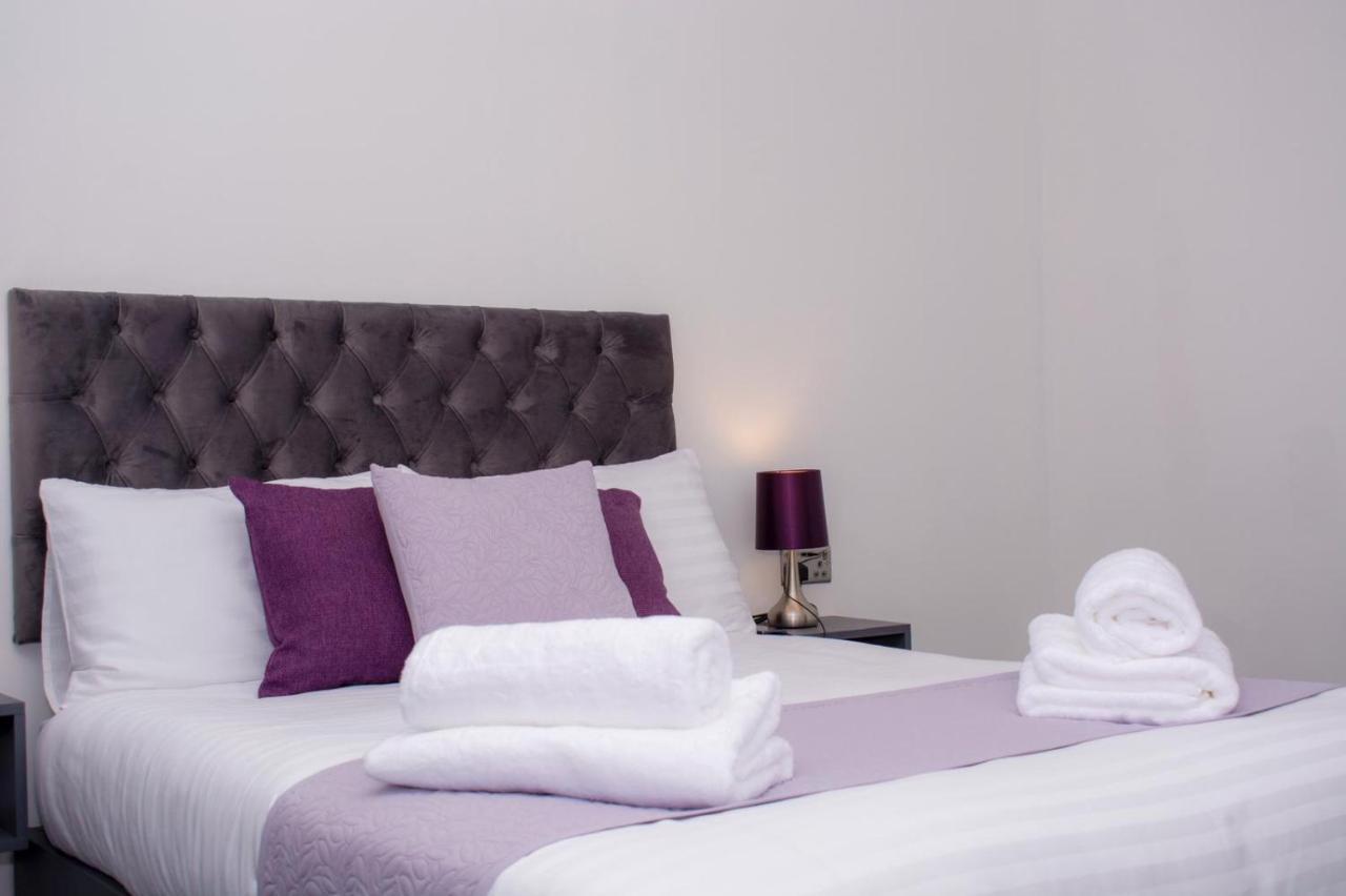 Homestay In Birmingham Sleeps 8 - Free Parking & Wifi Eksteriør billede